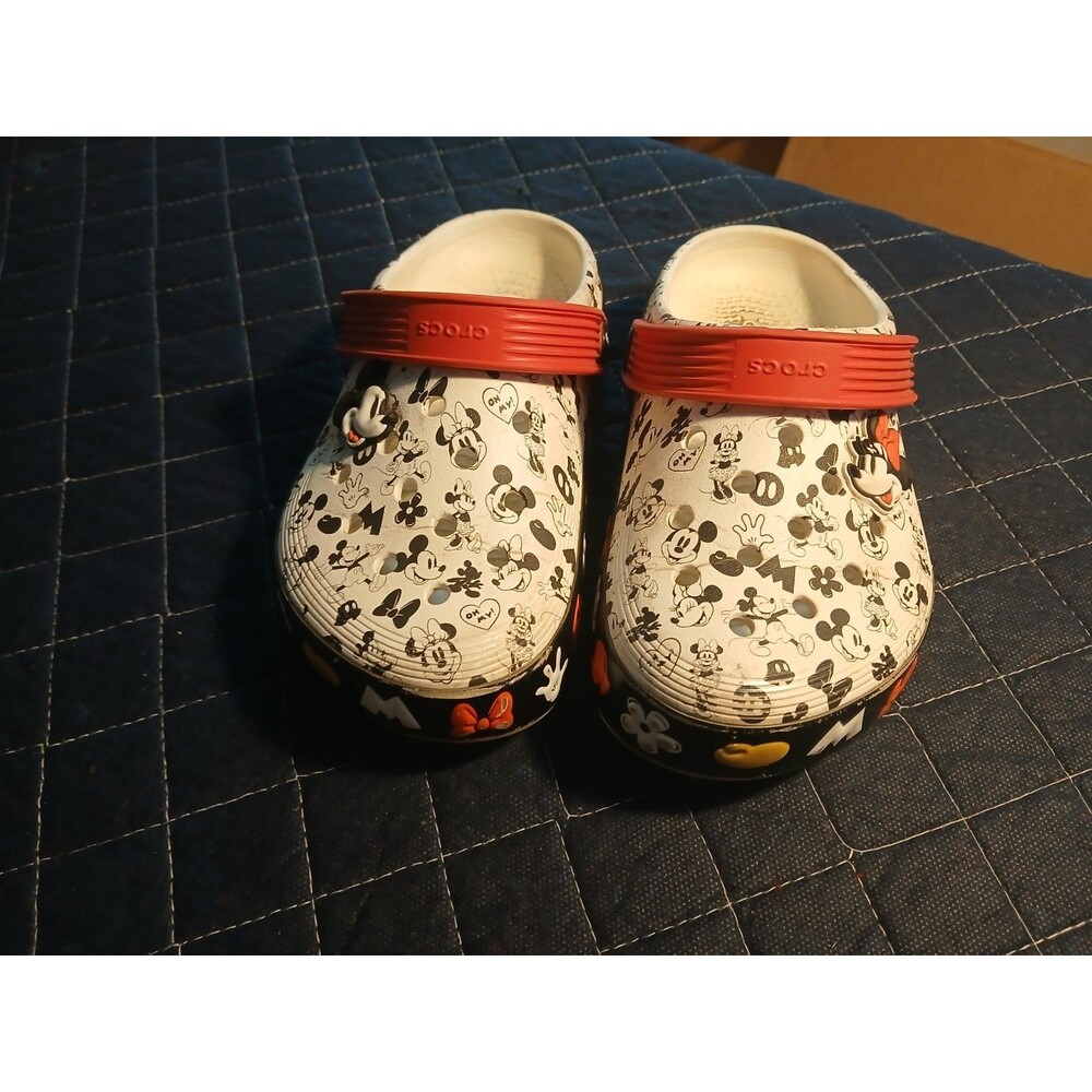 CROCS Kids' Mickey and Minnie Mouse Clogs- Red and Black size 1 J - Picture 1 of 5